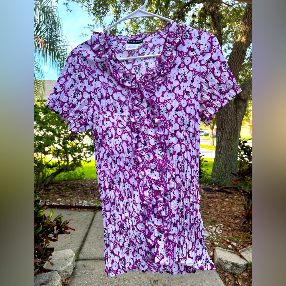 Bay Studios Career Women’s Fuschia Top Size Small